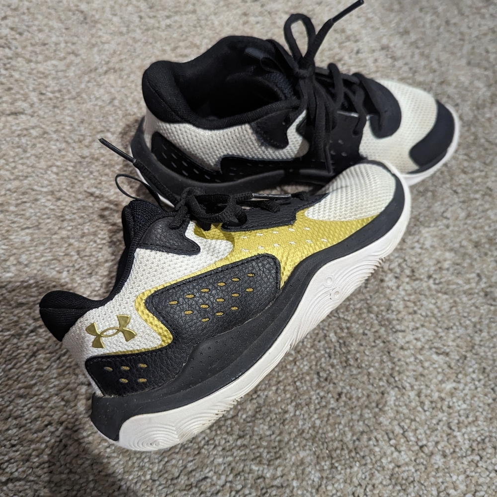 UA boys sneakers